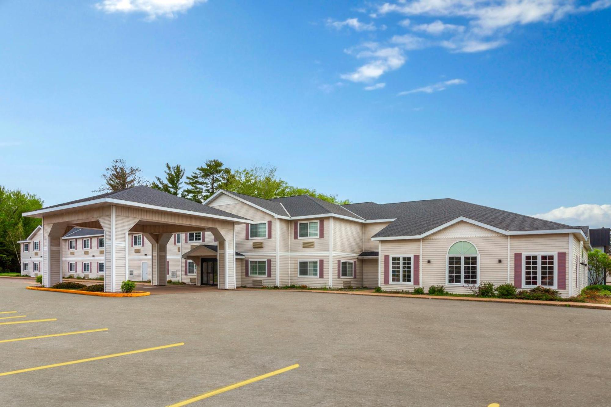 Americinn By Wyndham Eagle River Downtown Kültér fotó
